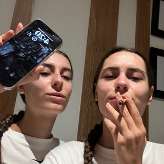 Топовые близняшки🔥