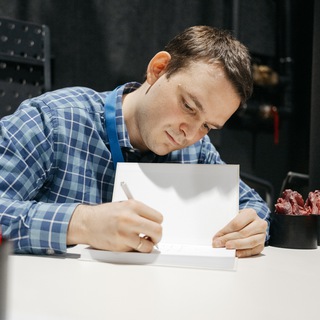 Заметки собирателя историй 🔥 Артём Мушин-Македонский