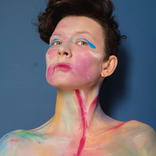 Художница Марина Кокшарова