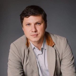 Владислав Парунов