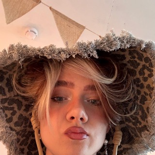 уже не персик, но ещё не курага)