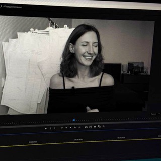 Катя | Опять она шьет