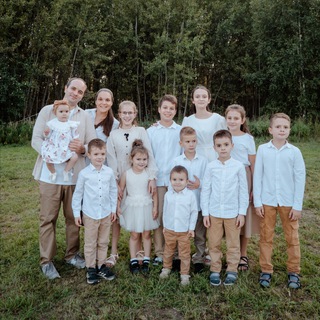 12 счастливых погодок ☺️