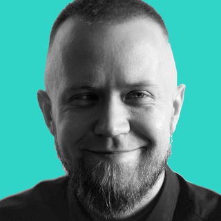 Кирилл показывает язык