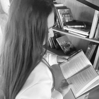 Рождена для чтения || polina🐈‍⬛