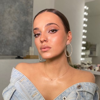 Полянskii’s artist💄