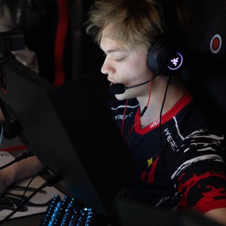 reNIK Streams