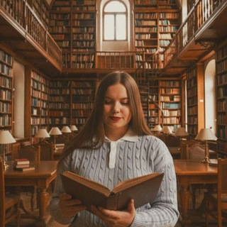 Reading Ksyusha|Читающая Ксюша