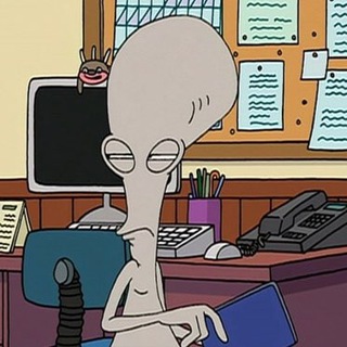 на афишах подруга-переводчица