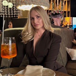 Жопастенький блогер🐒