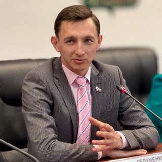 РОМАН БАРАНОВ