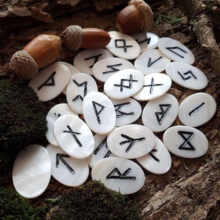 РУНЫ ТАРО ЭЗОТЕРИКА