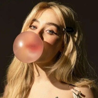 Sabrina Carpenter Online ⟡