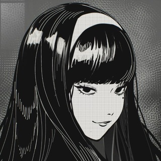 Сакичка рисует