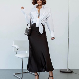 Ivory sewing studio🍓👑