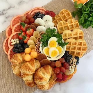 Выпечка Салаты