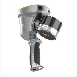 Геодезист со Сканером RS10