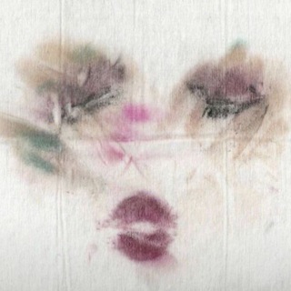 い゙ yona sleeping 🦇