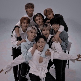 В объятиях Stray Kids♥︎