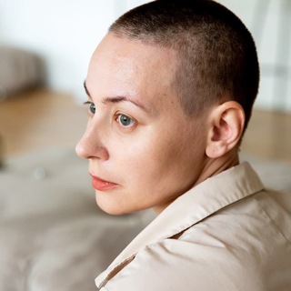 Слатвинская печатает…