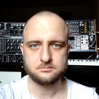 Максим Олегович // Макс Тау