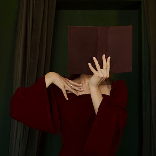 🐍 Марина пишет роман