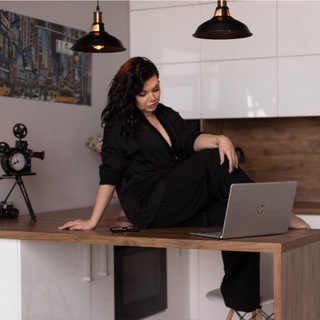 СНОВА ТРУНОВА: Личность. Фриланс. Найм. Взболтать, но не смешивать.