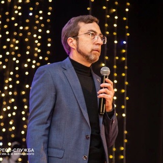 Сонин Олег. Директор Таврической академии