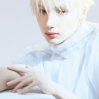 — бумажный кролик 🤍👑