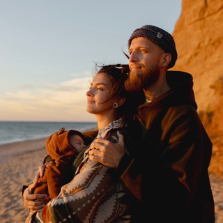 Карты, гвозди, два крыла