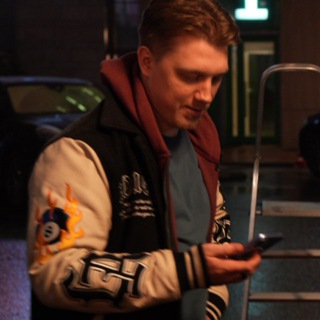 Мальчик уже 27 годиков