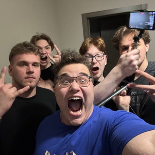 Сильнейшие юноши💉