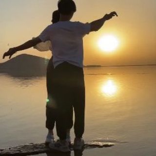 🇩​🇴​ʻ🇸​T 🇱​🇦​🇷​ 🇩​🇦V🇷​🇦​🇸❤️🍫🦖😂👍