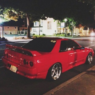 дворы и тачки