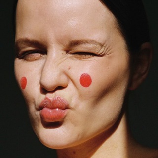 это та Фомичева