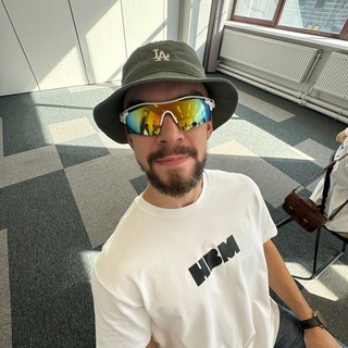 Валентин Танцюра | B2B, AI и Мысли