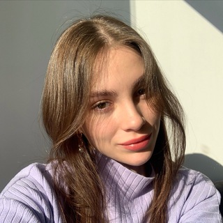 Настя продюсирует и живет