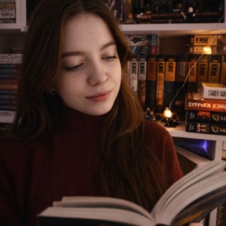 Книжный дворик 🦇