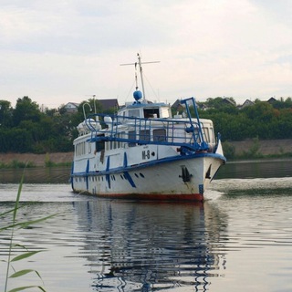 Теплоход М-8