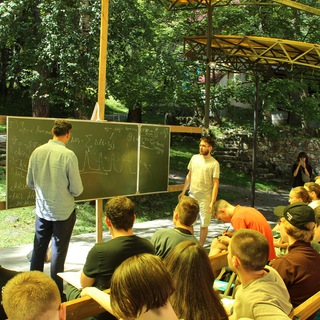 Кафедра теоретической и математической физики || ЛМТФ || Теоргруппа ЛФВЭ || МФТИ