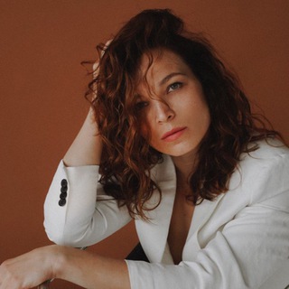 чувствовать тонко