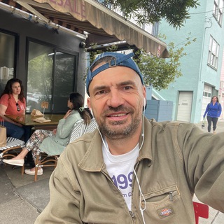 Трансгуманизм в далеком городе