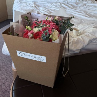 Любовь и Цветы в Дом!