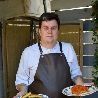 Валя накормит 🍳 proбудни на кухне