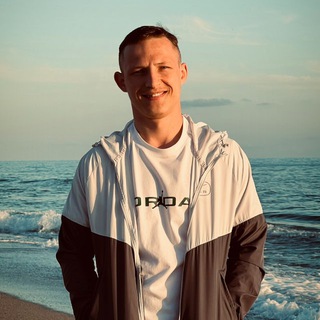 Влад Безделеев