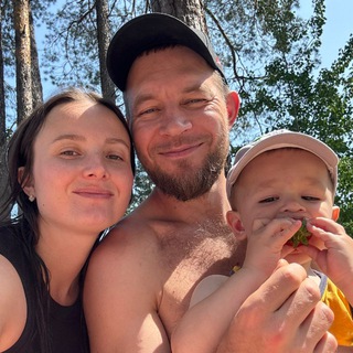 СашаЛера. Жизнь в лесной деревне