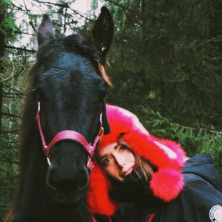 Викки & Франческа👧🐎