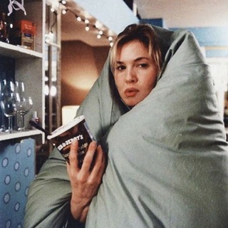 в темном зале