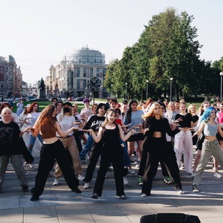 🔥WAKE UP RANDOM DANCE 🔥