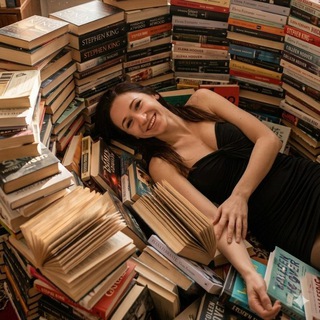 Книжки и винишко 🔞